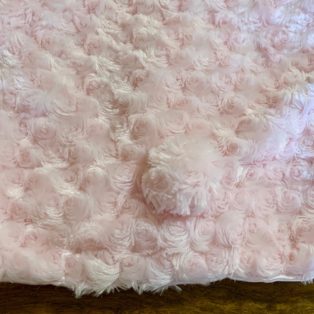 Gorgeous Rosette Design Bunny-Eared coat w/ Bows - Picture 8 of 8